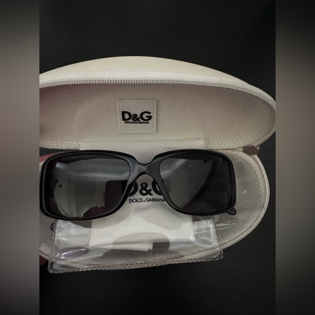 D&G Beige And Black Dolce & Gabbana Sunglasses Case Set